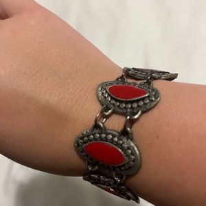 Bohemian silver and red chain bracelet with clasp